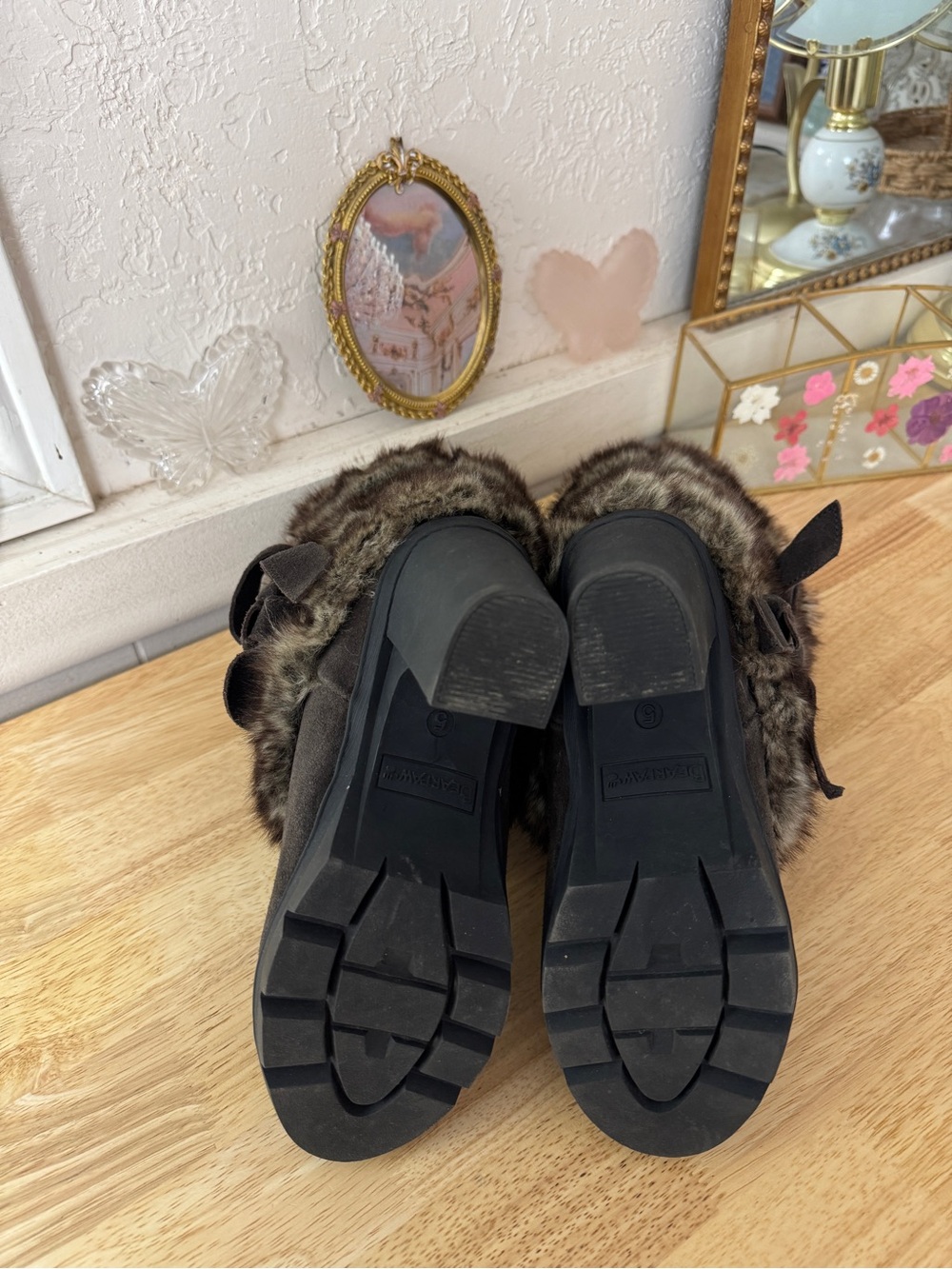 2000’s BEARPAW Brown Faux Fur Suede Chunky Heel Boots Size 5 Whimsigoth Y2K - Picture 9 of 13